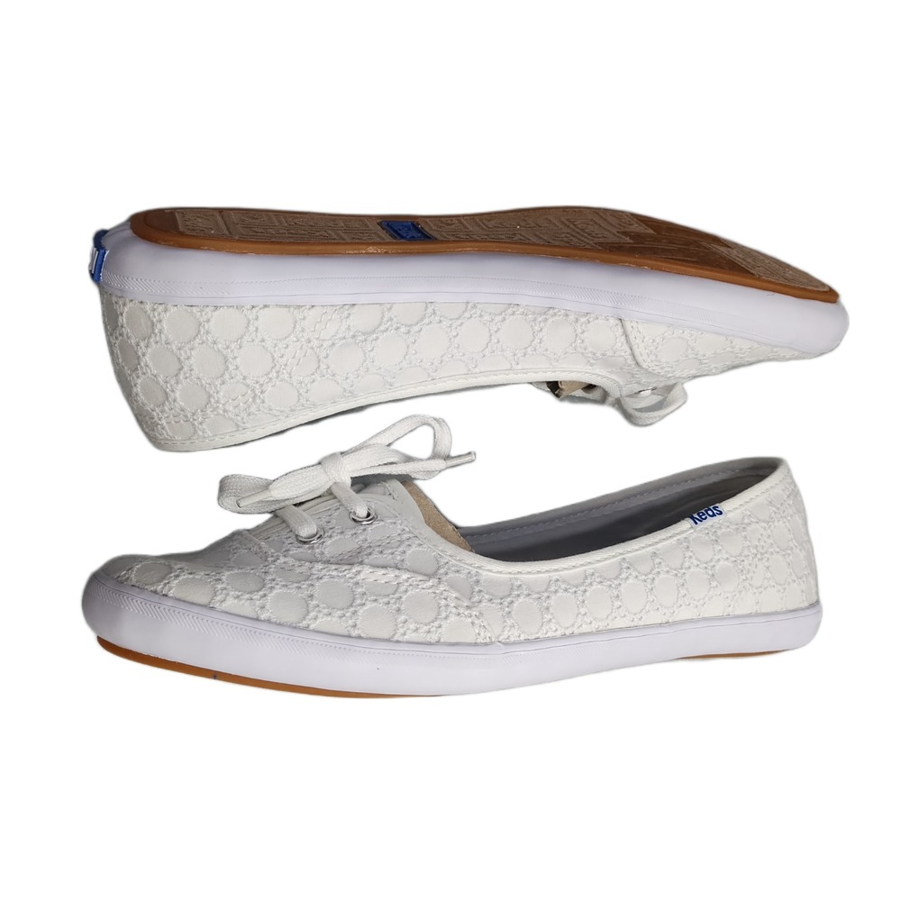 Keds Teacup Eyelet Sneakers Womens US 8 White Geometric Lace Comfort Round Toe